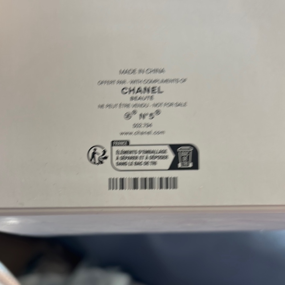 Channel beautiful paperweight- with snow fall —